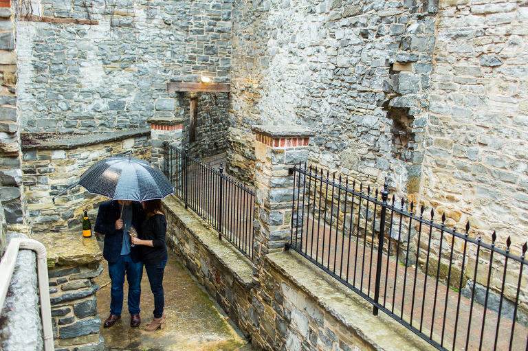 red_house_engagement_downtown_kingston_ygk_rain_love_romance