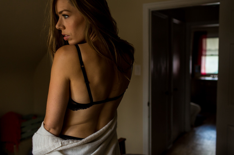 kingston-boudoir-photography-closett-candyy-intimate-lifestyle-do-more-wear-less-rob-whelan-1