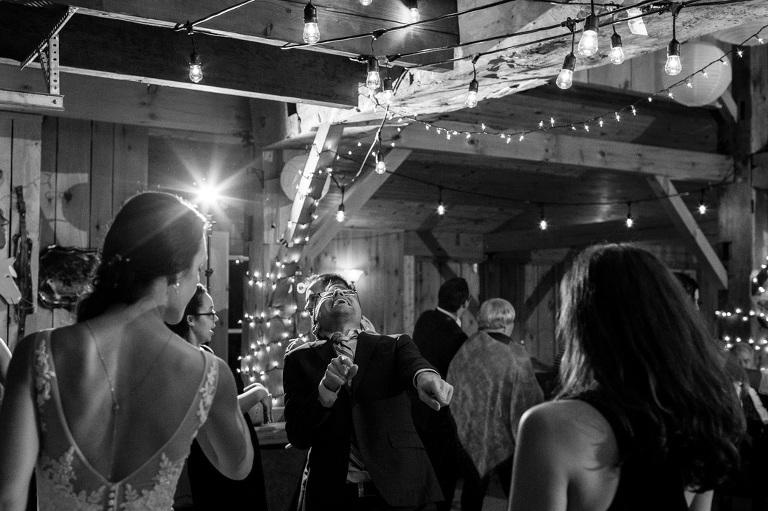 prince-edward-county-wedding-picton-pec-mill-house-candid-photojournalism-rob-whelan-1