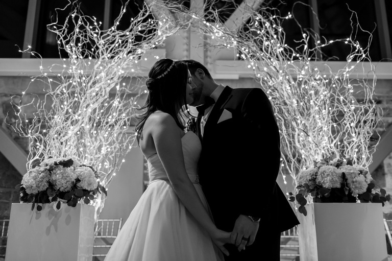 tett_centre_wedding_winter_photojournalism_candid_photography_rob_whelan_kingston_ygk-1