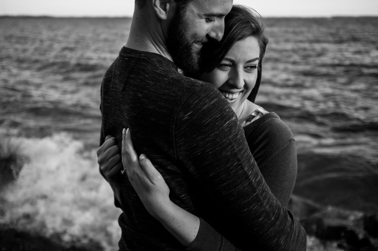 Queens_campus_stroll_ygk_kingston_engagement_sunset_golden_hour_rob_whelan