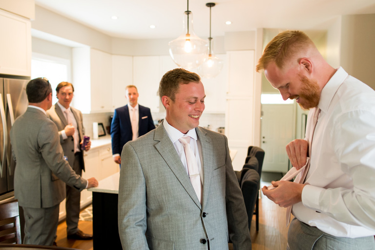 Discovery-centre-wedding-fort-henry-ygk-kingston-candid-photojournalism-rob-whelan-photographer-1