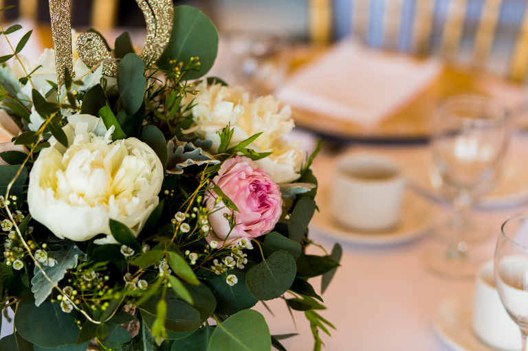 Discovery-centre-wedding-fort-henry-ygk-kingston-candid-photojournalism-rob-whelan-photographer-1