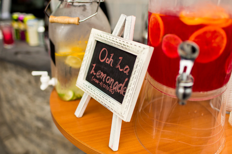Discovery-centre-wedding-fort-henry-ygk-kingston-candid-photojournalism-rob-whelan-photographer-1