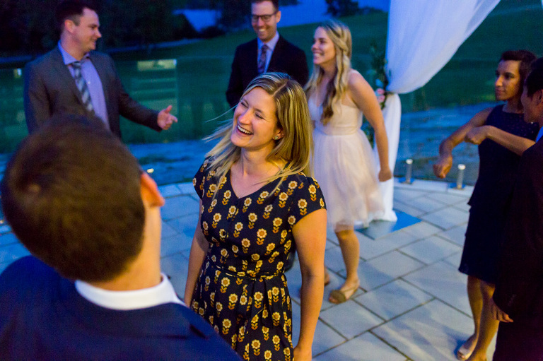 Discovery-centre-wedding-fort-henry-ygk-kingston-candid-photojournalism-rob-whelan-photographer-1