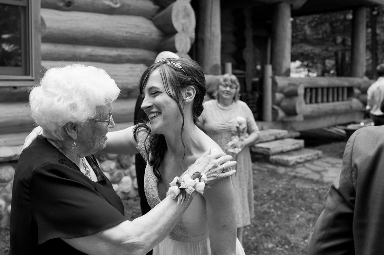 cottage-wedding-westport-ygk-candid-photojournalism-rob-whelan-1