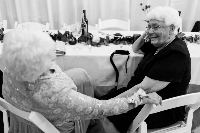 cottage-wedding-westport-ygk-candid-photojournalism-rob-whelan-1