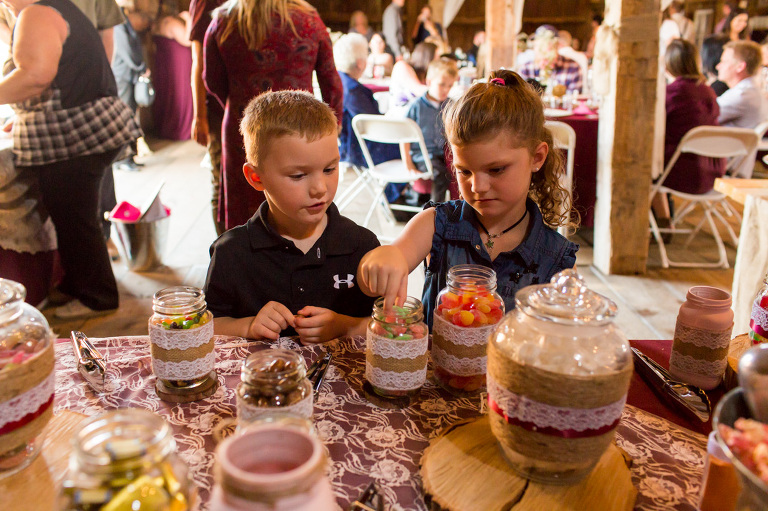 Happy_Life_Farms_Wedding_country_barn_rustic_chic_photojournalism_candid_ygk_kingston_photographer_rob_whelan-1