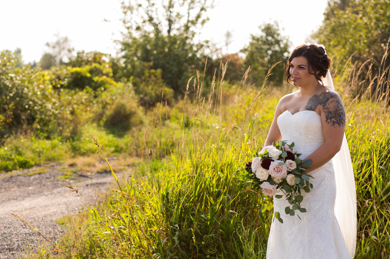 Happy_Life_Farms_Wedding_country_barn_rustic_chic_photojournalism_candid_ygk_kingston_photographer_rob_whelan-1