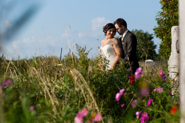 Happy_Life_Farms_Wedding_country_barn_rustic_chic_photojournalism_candid_ygk_kingston_photographer_rob_whelan-1