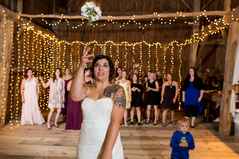 Happy_Life_Farms_Wedding_country_barn_rustic_chic_photojournalism_candid_ygk_kingston_photographer_rob_whelan-1
