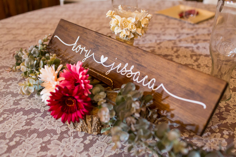 Happy_Life_Farms_Wedding_country_barn_rustic_chic_photojournalism_candid_ygk_kingston_photographer_rob_whelan-1