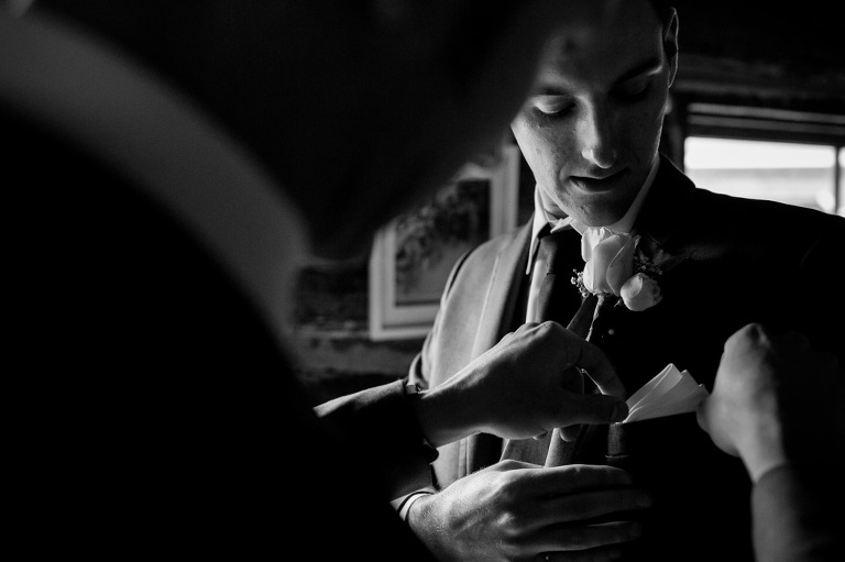 temple's_sugar_bush_wedding_lanark_country_rustic_rain_yow_ygk_rob_whelan_photojournalism_candid