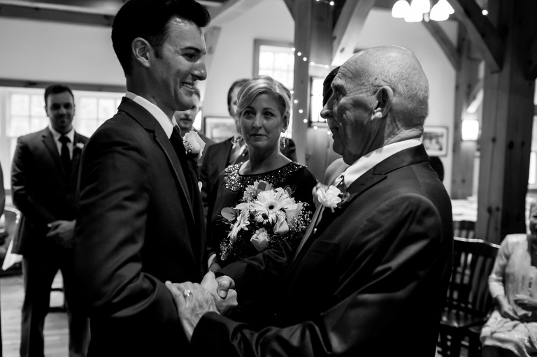 temple's_sugar_bush_wedding_lanark_country_rustic_rain_yow_ygk_rob_whelan_photojournalism_candid