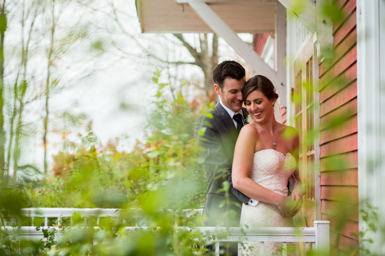 temple's_sugar_bush_wedding_lanark_country_rustic_rain_yow_ygk_rob_whelan_photojournalism_candid
