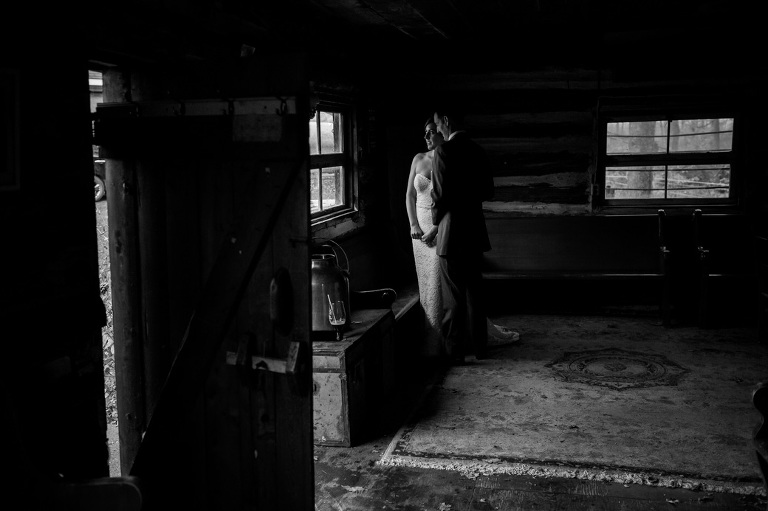 temple's_sugar_bush_wedding_lanark_country_rustic_rain_yow_ygk_rob_whelan_photojournalism_candid