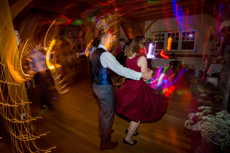 temple's_sugar_bush_wedding_lanark_country_rustic_rain_yow_ygk_rob_whelan_photojournalism_candid