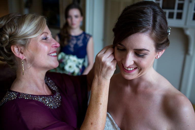 temple's_sugar_bush_wedding_lanark_country_rustic_rain_yow_ygk_rob_whelan_photojournalism_candid