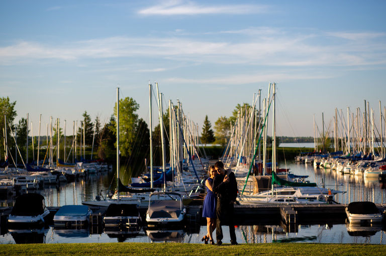 sunset_engagement_photos_chasing_light_ygk_kingston_photographer_rob_whelan-1