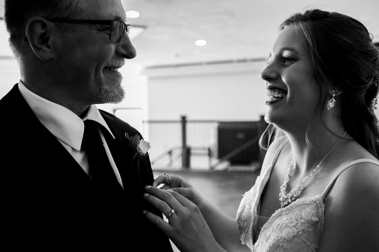 vimy_officers_mess_wedding_ygk_spring_photojournalism_candid_rob_whelan_weddings-1