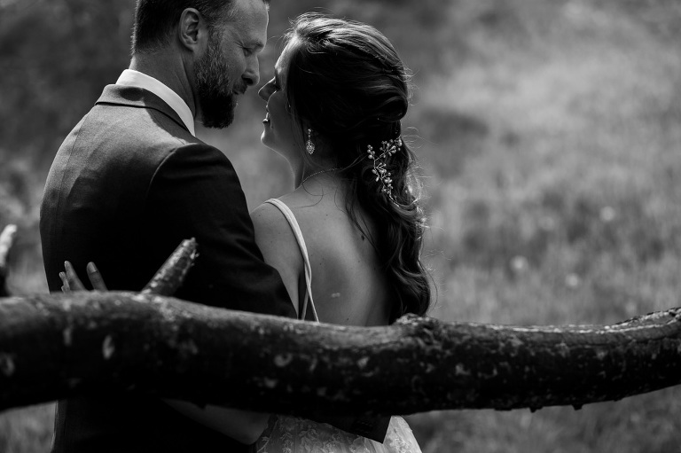 vimy_officers_mess_wedding_ygk_spring_photojournalism_candid_rob_whelan_weddings-1