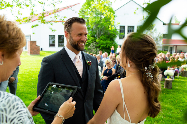 vimy_officers_mess_wedding_ygk_spring_photojournalism_candid_rob_whelan_weddings-1