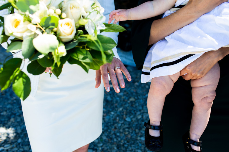 Lakeside_elopement_lemoines_point_ygk_kingston_rob_whelan_photo