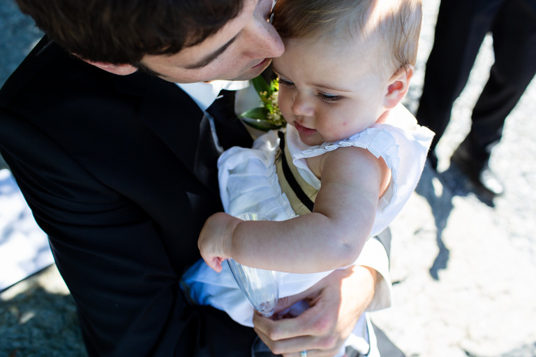 Lakeside_elopement_lemoines_point_ygk_kingston_rob_whelan_photo