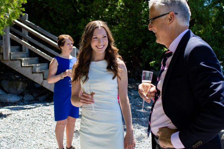 Lakeside_elopement_lemoines_point_ygk_kingston_rob_whelan_photo