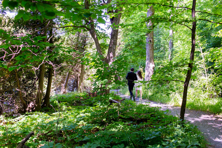 Lakeside_elopement_lemoines_point_ygk_kingston_rob_whelan_photo