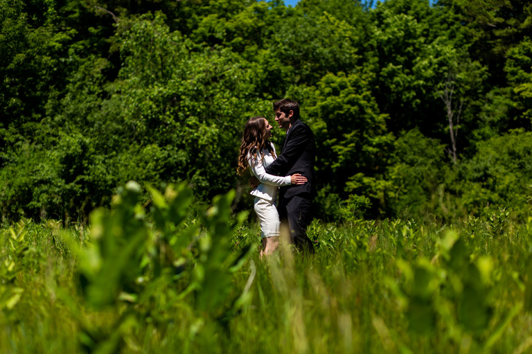 Lakeside_elopement_lemoines_point_ygk_kingston_rob_whelan_photo