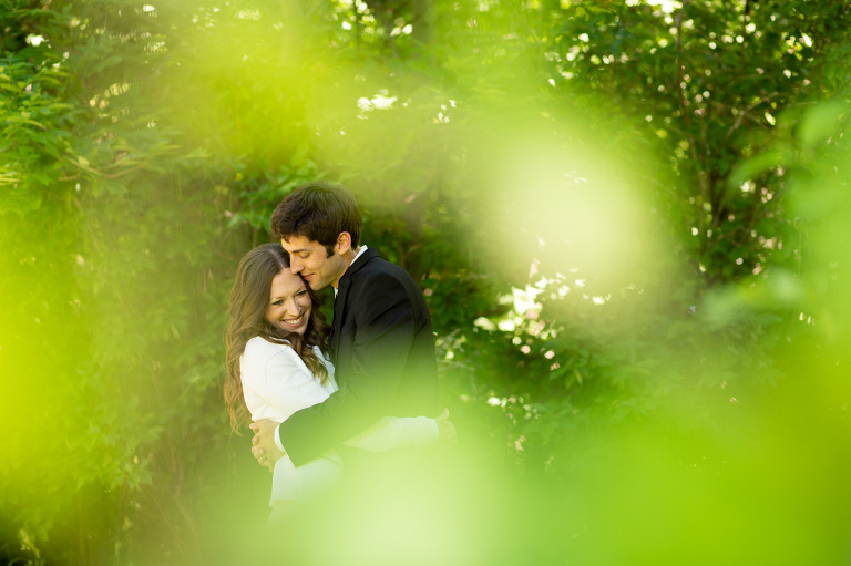 Lakeside_elopement_lemoines_point_ygk_kingston_rob_whelan_photo