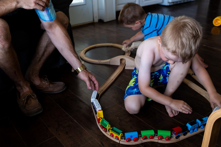 cottage_family_photos_ygk_lake_active_fun_kingston_rob_whelan_photo-1