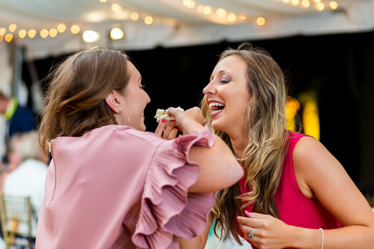 backyard_wedding_ygk_kingston_summer_lakeside_photojournalism_candid_rob_whelan_photography-1