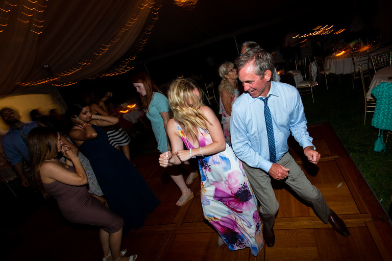 backyard_wedding_ygk_kingston_summer_lakeside_photojournalism_candid_rob_whelan_photography-1