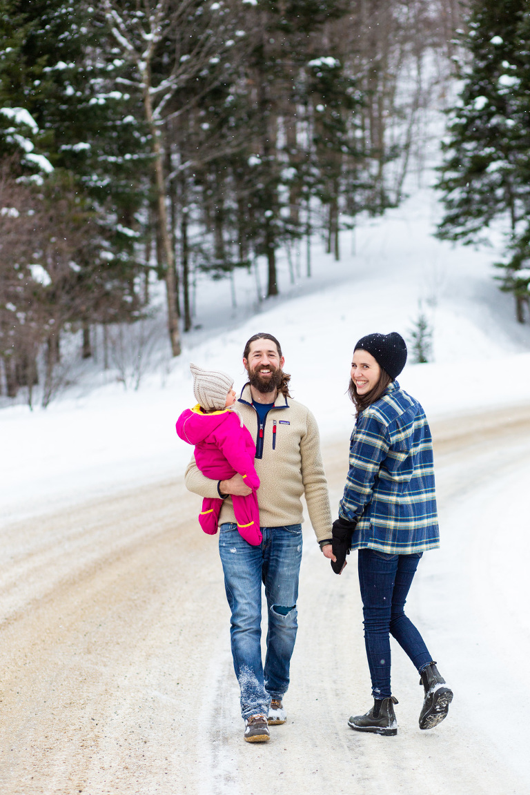 mont_tremblant_family_session_winter_baby_snow_kingston_photographer_rob_whelan