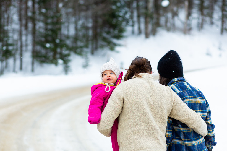 mont_tremblant_family_session_winter_baby_snow_kingston_photographer_rob_whelan