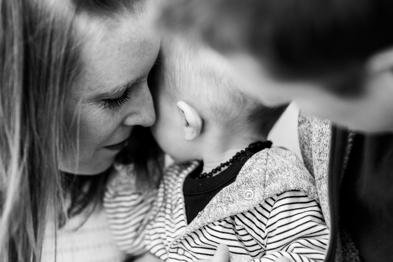 country_family_photos_ygk_kingston_spring_candid_photojournalism_rob_whelan_photographer-16