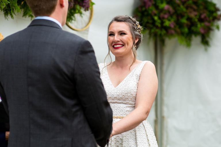 Rainy_countryside_wedding_ygk_backyard_tent_kingston_photographer_rob_whelan-1