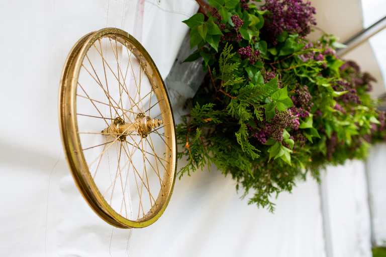 Rainy_countryside_wedding_ygk_backyard_tent_kingston_photographer_rob_whelan-1