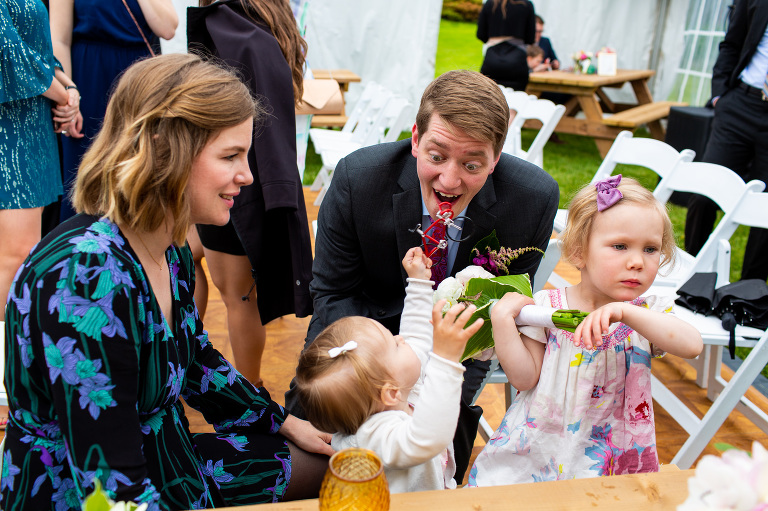 Rainy_countryside_wedding_ygk_backyard_tent_kingston_photographer_rob_whelan-1