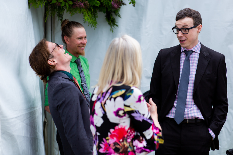 Rainy_countryside_wedding_ygk_backyard_tent_kingston_photographer_rob_whelan-1