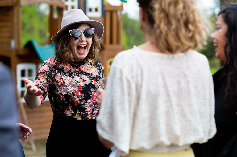 Rainy_countryside_wedding_ygk_backyard_tent_kingston_photographer_rob_whelan-1