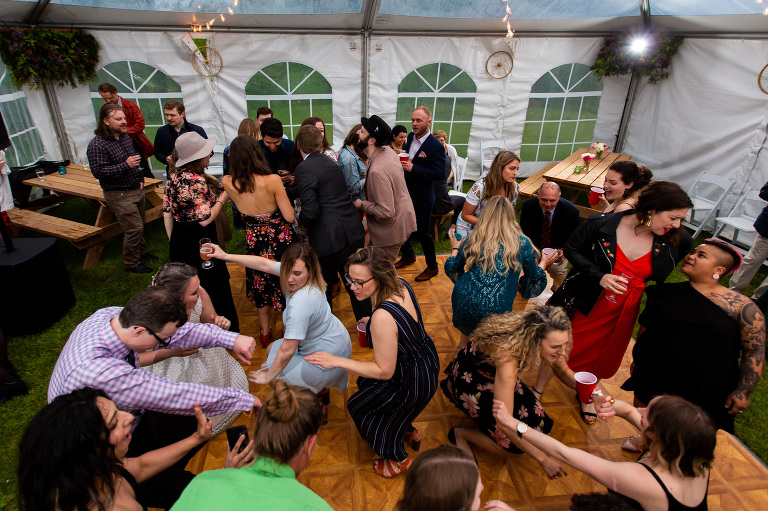 Rainy_countryside_wedding_ygk_backyard_tent_kingston_photographer_rob_whelan-1