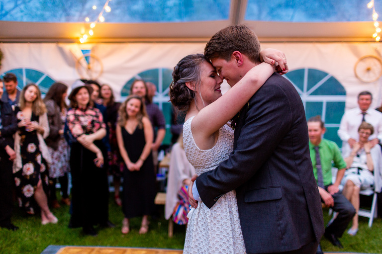 Rainy_countryside_wedding_ygk_backyard_tent_kingston_photographer_rob_whelan-1