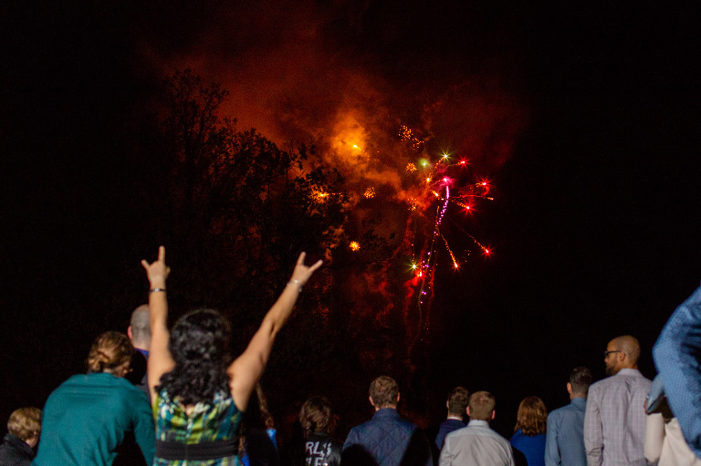 Rainy_countryside_wedding_ygk_backyard_tent_kingston_photographer_rob_whelan-1