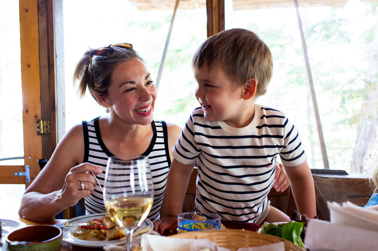 Cottage_life_family_session_ygk_boat_multigenerational_rob_whelan_photographer-1