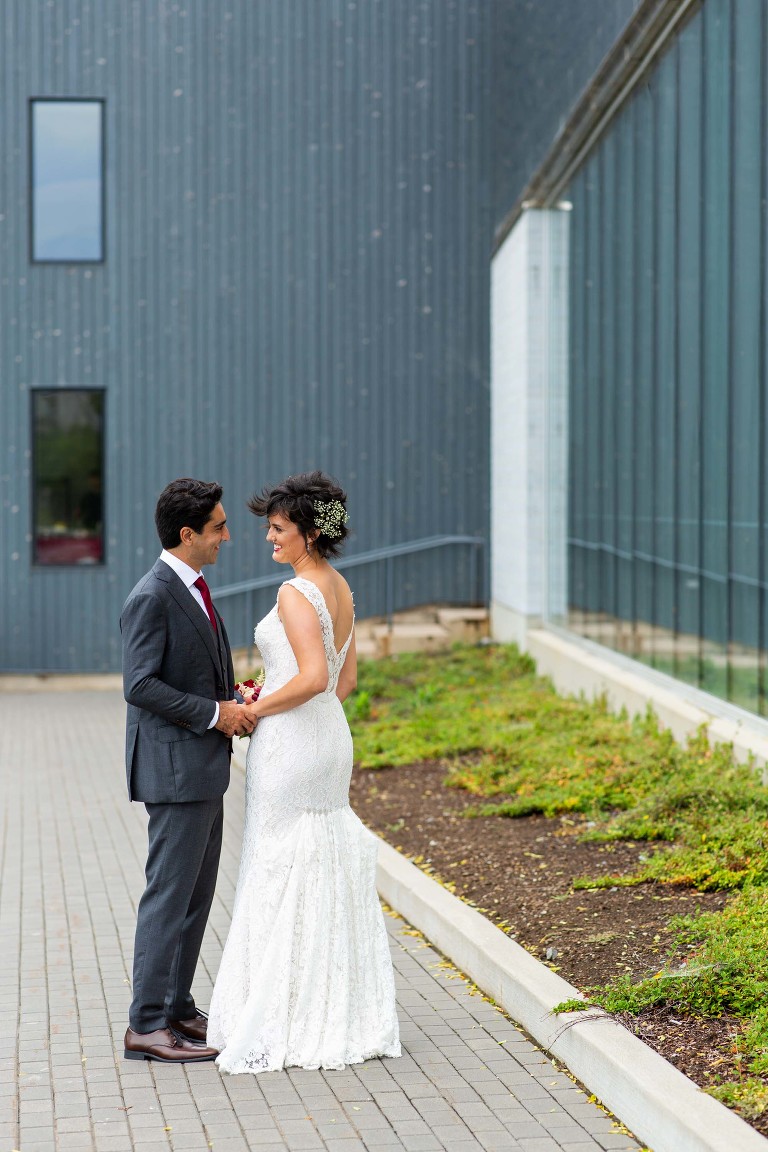 Isabel_Bader_Centre_Wedding_ygk_kingston_queens_university_candid_documentary_photojournalism_RobWhelanPhoto-1-2