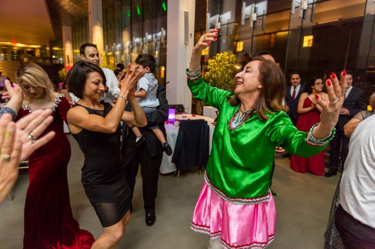 Isabel_Bader_Centre_Wedding_ygk_kingston_queens_university_candid_documentary_photojournalism_RobWhelanPhoto-1-2