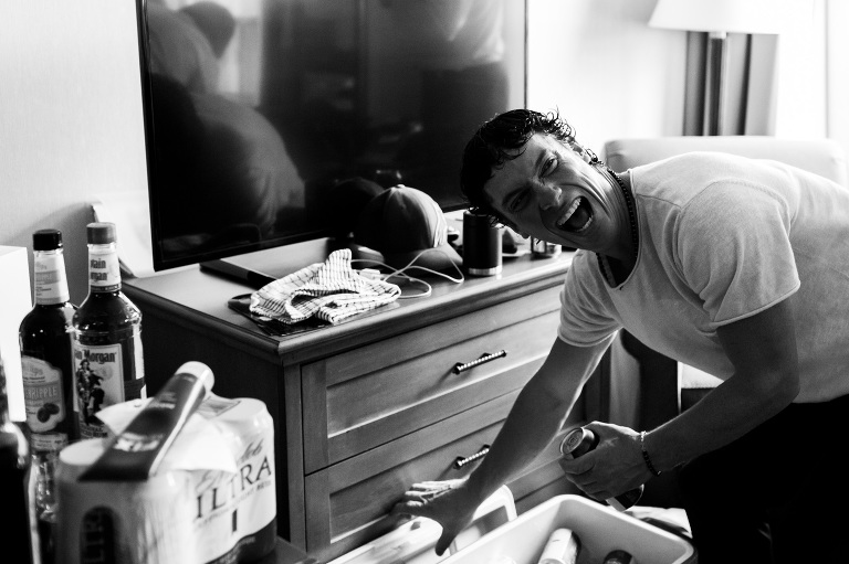 Saunders_Farm_Wedding_country_fun_outdoor_candid_photojournalism_rob_whelan-1